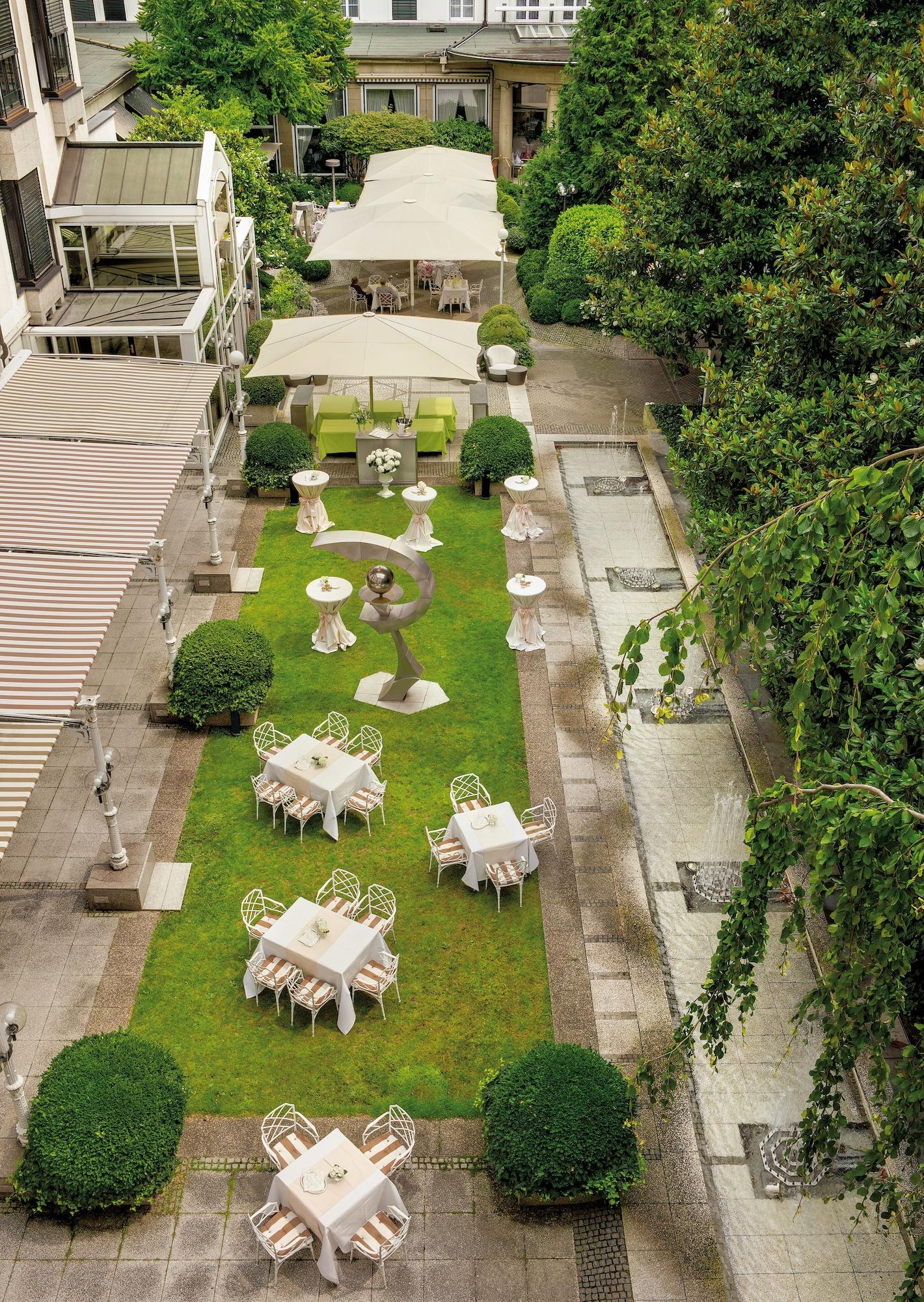 Hotel Europaeischer Hof Heidelberg, Bestes Hotel Deutschlands In Historischer Architektur Exterior photo The garden