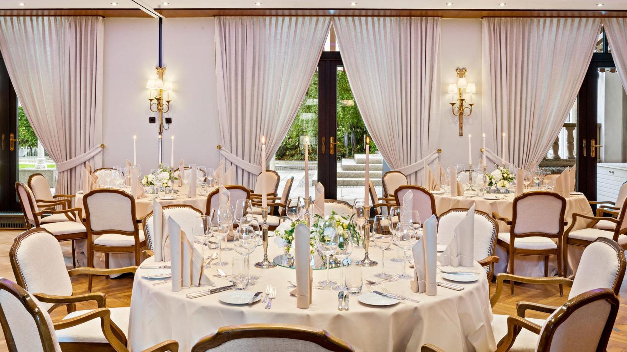 Hotel Europaeischer Hof Heidelberg, Bestes Hotel Deutschlands In Historischer Architektur Exterior photo The ballroom at the Mandarin Oriental, Munich