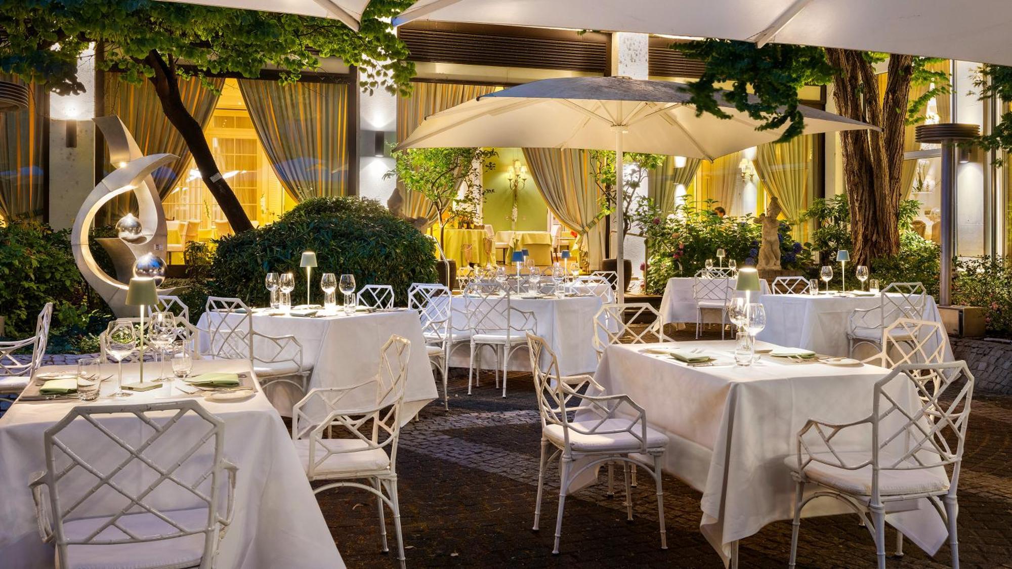 Hotel Europaeischer Hof Heidelberg, Bestes Hotel Deutschlands In Historischer Architektur Exterior photo The restaurant