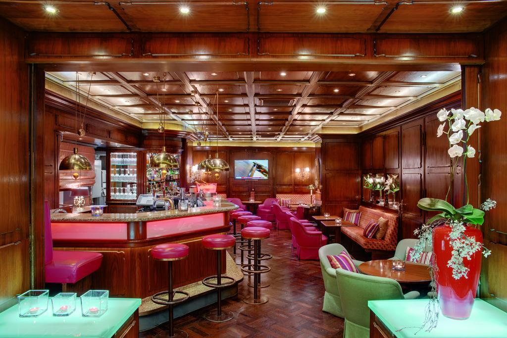 Hotel Europaeischer Hof Heidelberg, Bestes Hotel Deutschlands In Historischer Architektur Exterior photo The interior of the bar