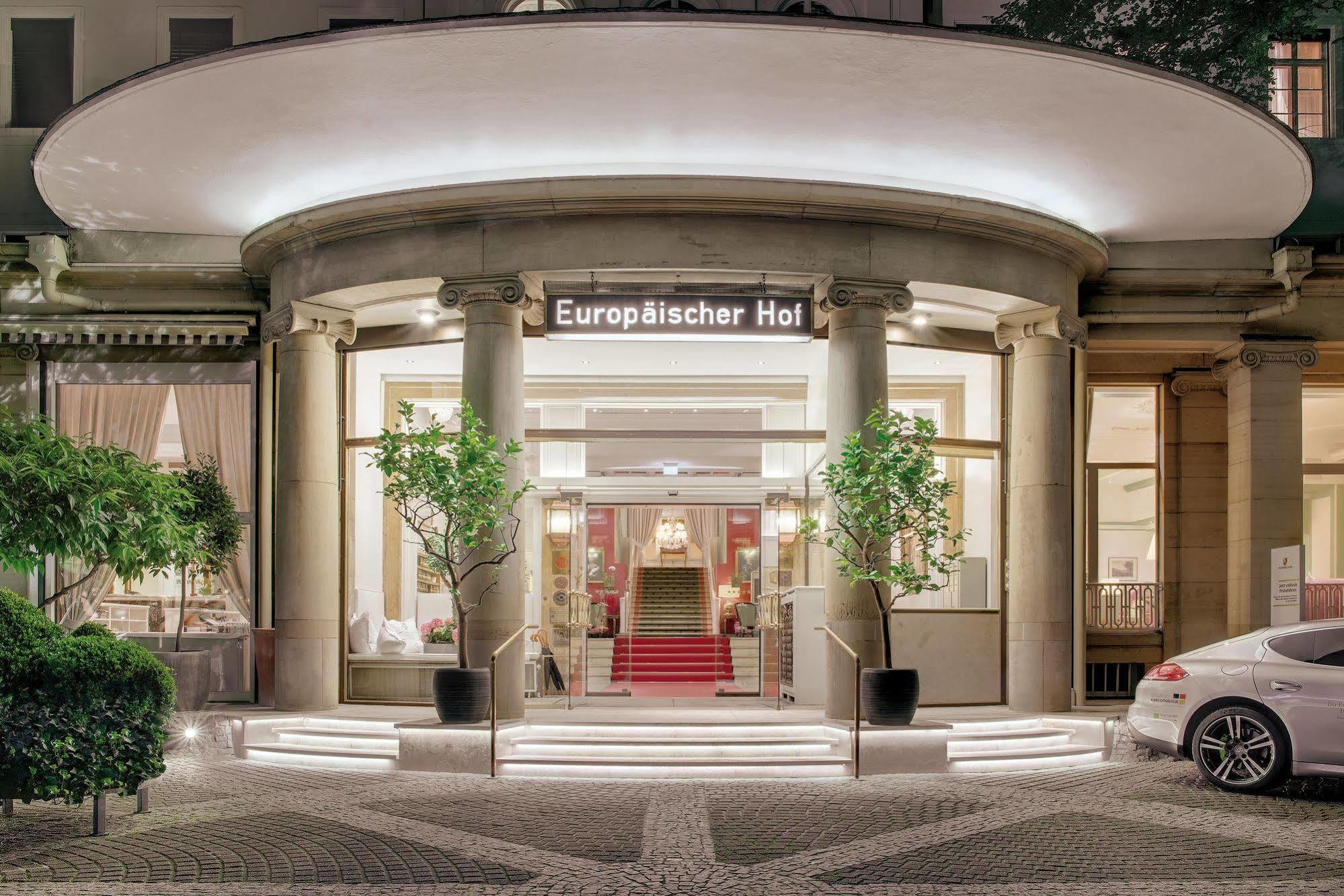 Hotel Europaeischer Hof Heidelberg, Bestes Hotel Deutschlands In Historischer Architektur Exterior photo The hotel's entrance